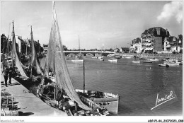 ADPP1-44-0045 - LE POULIGUEN - Le Port - Le Pouliguen