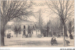 ADPP11-44-1043 - NANTES - La Place Méllinet Et La Statue Du Général  - Nantes