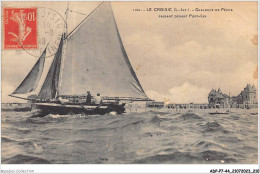 ADPP7-44-0668 - LE CROISIC - Chaloupe De Pêche Passant Devant Port-lin - Le Croisic