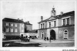 ADPP6-44-0547 - CHATEAUBRIANT - Place De La Mairie - L'hôtel De Ville - Châteaubriant