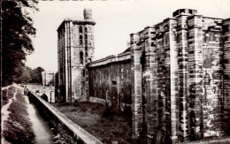 VINCENNES     ( VAL DE MARNE )   LE CHATEAU . LES REMPARTS ET LA FACE NORD - Vincennes