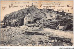 AFDP4-55-0400 - BATAILLE DE VERDUN - Au Fort De Vaux - Tombe Dans Les Ruines - Verdun