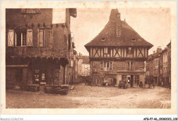 AFGP7-46-0618 - SAINT-CERE - Place De L'hôtel De Ville  - Saint-Céré