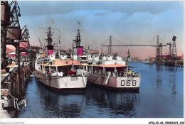 AFQP2-44-0154 - NANTES - Bateaux Dans Le Port  - Nantes