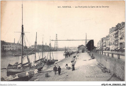 AFQP1-44-0029 - NANTES - Le Port Près De La Gare De La Bourse  - Nantes