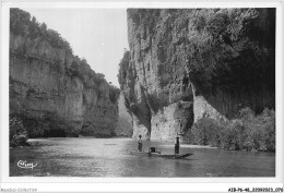 AIBP6-48-0650 - GORGES DU TARN - Les Détroits - Curiosités à Voir Par Descente En Barque  - Gorges Du Tarn