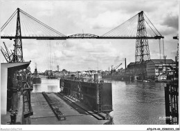 AFQP4-44-0389 - NANTES - Le Port Et Le Pont Transbordeur  - Nantes