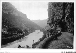 AIBP7-48-0795 - GORGES DU TARN - Un Tunnel Dans Les Gorges  - Gorges Du Tarn