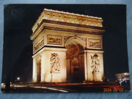 L'ARC DE TRIOMPHE - Arc De Triomphe