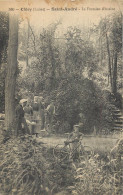 WW 45 CLERY SAINT-ANDRE. Lavandières Et Jeune Cycliste à La Fontaine D'Azaine - Andere & Zonder Classificatie