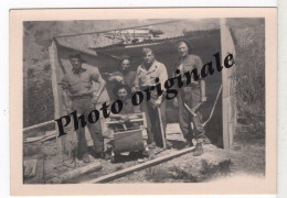 Photo Originale - Militaire Soldats Armée Guerre - Année Lieu à Identifier ? Militaires En Montagne - Otras Guerras