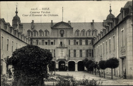CPA Diez Im Rhein Lahn Kreis Rheinland Pfalz, Caserne Verdun, Cour D'Honneur Du Château - Otros & Sin Clasificación