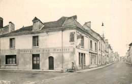 37* BEAULIEU  Auberge Du Puy Mourier   (CPSM 9x14cm)       RL40,0932 - Autres & Non Classés