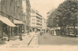 38* GRENOBLE   L A Place Victor Hugo        RL40,1152 - Grenoble