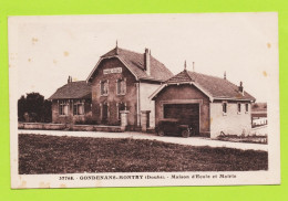 CPA  25 -- GONDENANS MONTBY -- 37768 MAISON  D  ECOLE ET  MAIRIE  - ANCIENNE VOITURE - - Andere & Zonder Classificatie