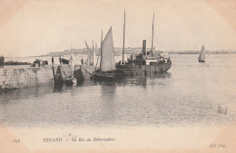 Dinard (35 - Ille Et Vilaine) Le Bac Au Débarcadère - Dinard