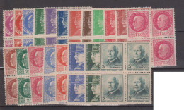 Pétain En Bloc De 4 - Unused Stamps