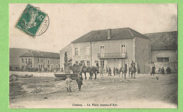 A191  CPA   COUSSEY  (Vosges)  La Place Jeanne D'Arc -  HOTEL ET CAFE - Animation  ++++ - Coussey