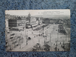 CPA  -  121  - CLERMONT-FERRAND  - PLACE DE JAUDE , VUE PRISE DE L' HOTEL DE LA POSTE - Clermont Ferrand