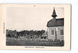 COUTAINVILLE - Sortie De Messe - Très Bon état - Andere & Zonder Classificatie