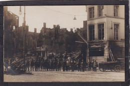 Carte Photo . LIEGE . Phographie De La Place De L'Université Aprés L'Incendie Du 20 Au 21 Août 1914 Par Les Allemands - Liège