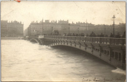 CP Carte Photo D'époque Photographie Vintage Paris Crue Seine Inondations  - Orte