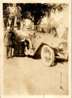 Photographie Photo Vintage Snapshot Amateur Automobile Voiture Tacot Chauffeur - Automobiles