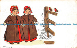 R108700 Old Postcard. Two Girls And Two Birds. Hildesheimer. 1906 - Mondo