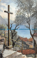 R109132 Old Postcard. Cross Near The House. 1909 - Monde