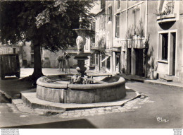 D24  EXCIDEUIL  Fontaine Place Bugeaud - Nontron