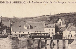 Le Légué St Brieuc * L'ancienne Cale De Carénage , Le Vieux Grenier à Sel * Train Tramway Machine Locomotive ? - Saint-Brieuc