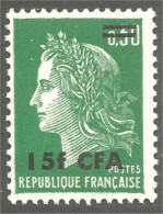 XW01-1524 Réunion CFA 15f Sur 0.30 Marianne Vert MNH ** Neuf SC - Unused Stamps