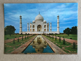 India Indie Indien - Agra Taj Mahal General View - India