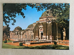 India Indie Indien - New Delhi Tomb Of Firuz Shah Tughlaq - India