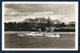 Hongrie. Budapest. Palais Royal. Bateau De Touristes Sur Le Danube. 1936 - Hungría