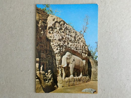 India Indie Indien - Mahabalipuram Arjuna's Penance Sculpture Monument - India