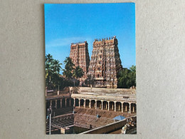 India Indie Indien - Madurai Minaksi Temple Two Gopuras - Inde