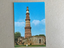 India Indie Indien - New Delhi The Qutb Minar Begun In 1199 - Indien