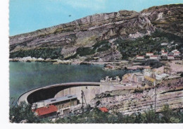 Cpsm Gf Dentelée   Barrage De Castillon Demandolx Et La Cité Des Grottes - Autres & Non Classés