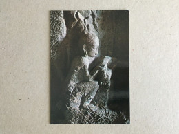 India Indie Indien - Ellora Cave No. 8 A Brahman Reading A Book Sculpture Skulptur - Inde