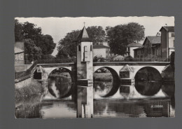 CPSM Dentelée - 55 - Bar-le-Duc - Le Pont Notre-Dame Et L'Ornain - Circulée En 1970 - Bar Le Duc