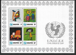 SINGAPORE 1974 U.N.I.C.E.F, Children Day  MNH - UNICEF