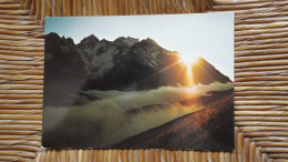 France , Paysage De Montagne ,ombres Et Lumières - Autres & Non Classés