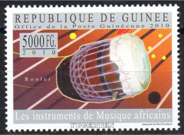 GUINEA 2010 - 1v - MNH - Africa Music Instruments - Rouler - Musique, Muziek, Musik - Musikinstrumente - Musica - Drums - Musique