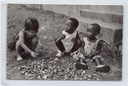 Missions Des Soeurs De La Sainte-Famille En Guinée - Trois Enfants - Ed. Mission  - Guinea