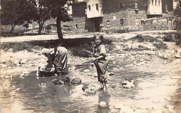 Albania - Near Pogradec - Young Albanian Washerwomen - REAL PHOTO August 1918 - Publ. Unknown  - Albania