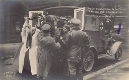 BERLIN - Berliner Märzkämpfe - März 1919 - Generalstreiks - Fortschaffung Verwundeter In Krankenhaus - FOTOKARTE - Verla - Sonstige & Ohne Zuordnung