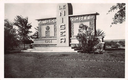 Niger - NIAMEY - Monument Aux Morts - Ed. J. L. Fontanon 9 - Níger