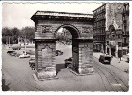 DIJON (21) - Porte Guillaume Et Place Darcy (Cinéma Darcy Palace) - Dijon