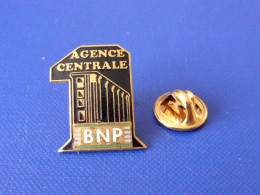 Pin's Banque BNP - Agence Centrale - 1 - Paris (HA33) - Bancos